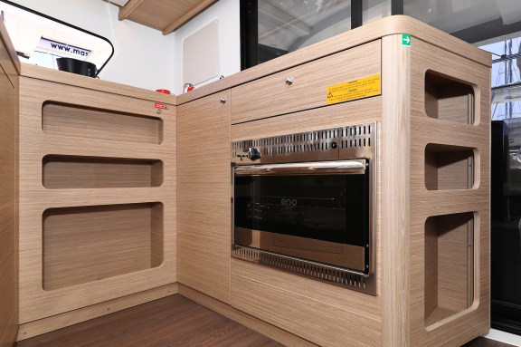 Image of Family Time yacht #60