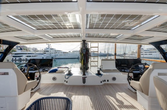 Image of Dessus yacht #10
