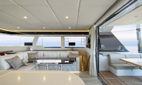Image of Dessus yacht #19