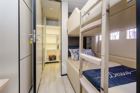 Image of Dessus yacht #23