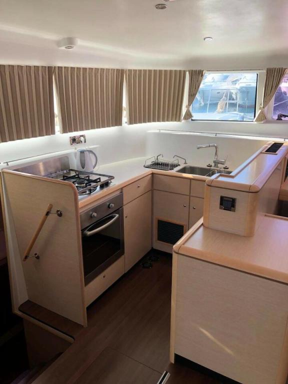 Image of Bossa Nova 1 yacht #10