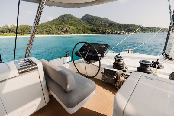 Image of Spirit of Ponant yacht #7