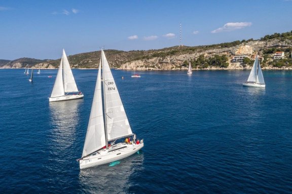 Image of Cum Ventis yacht #4