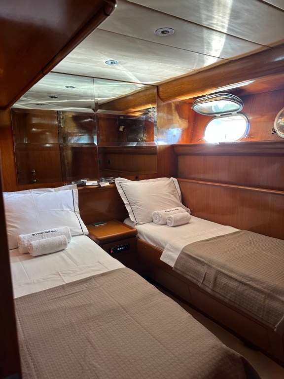Image of Areti II yacht #13