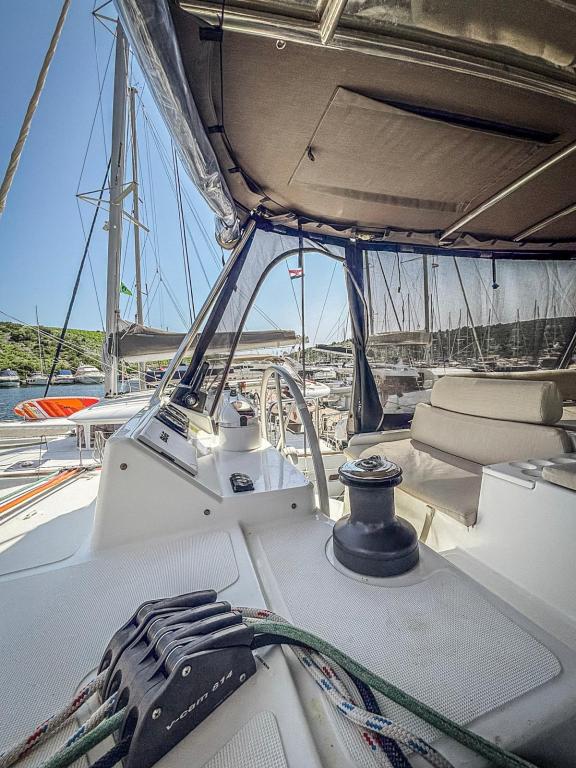 Image of Nammu yacht #9