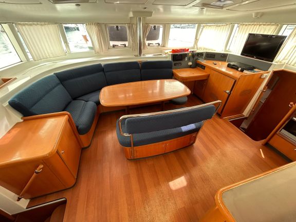 Image of Manatee yacht #16