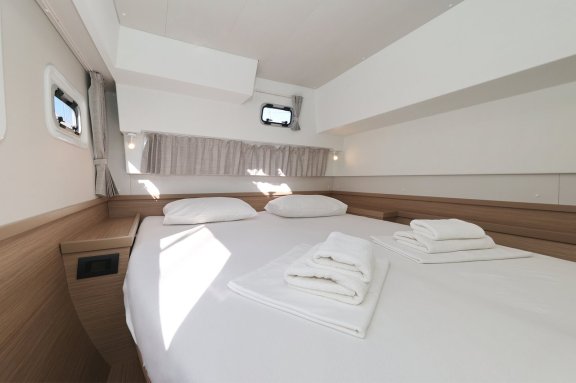 Image of Dear John yacht #24