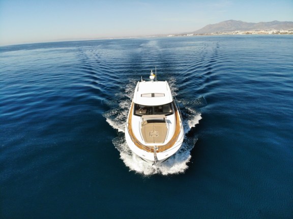 Image of La Brisa yacht #5