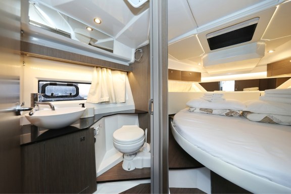 Image of Blue Horizon yacht #16