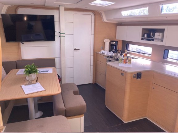 Image of Seabreeze Smile yacht #4