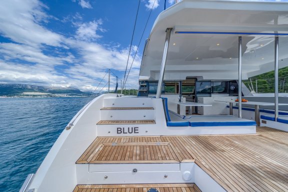 Image of Blue yacht #14