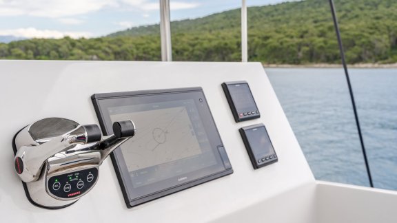 Image of Blue yacht #19