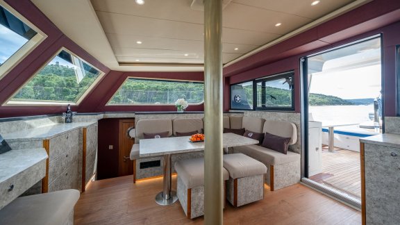 Image of Blue yacht #21