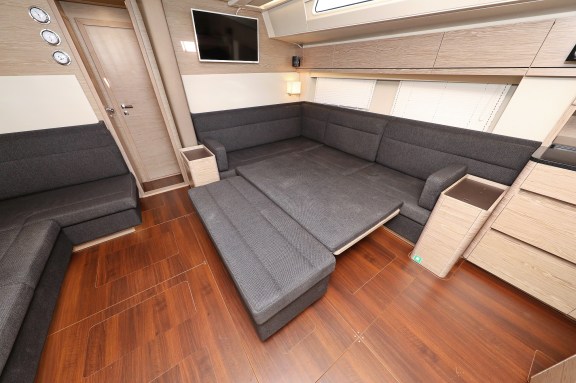 Image of Simply The Best yacht #19