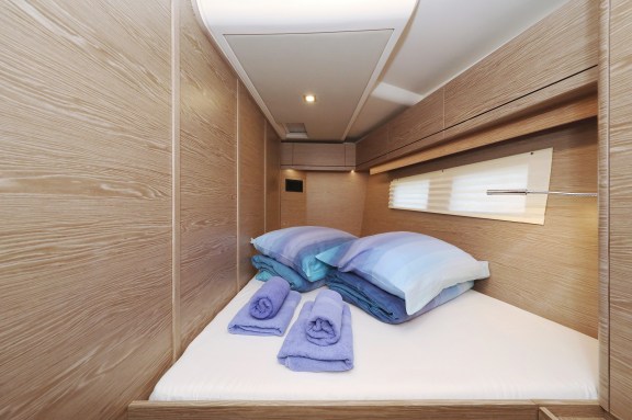 Image of Simply The Best yacht #22