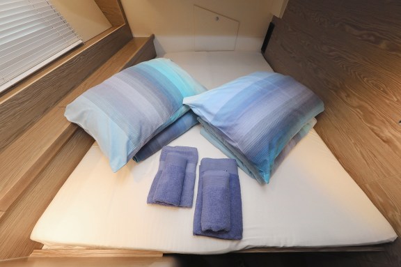 Image of Simply The Best yacht #25