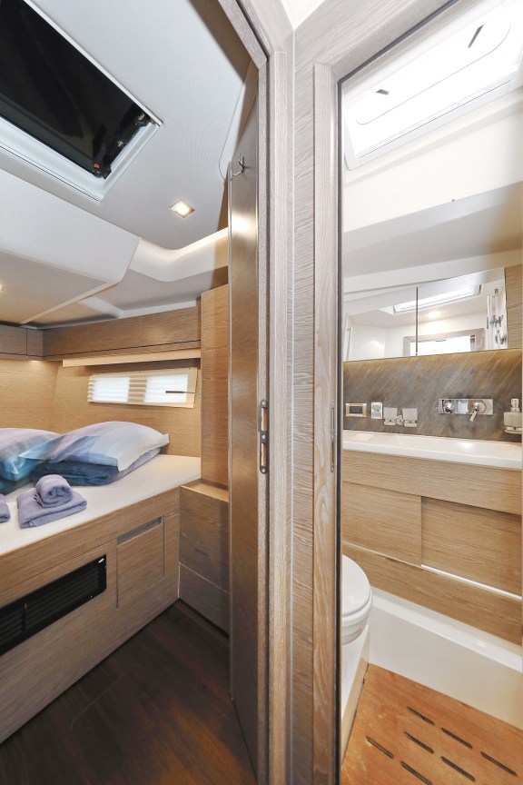 Image of Simply The Best yacht #27