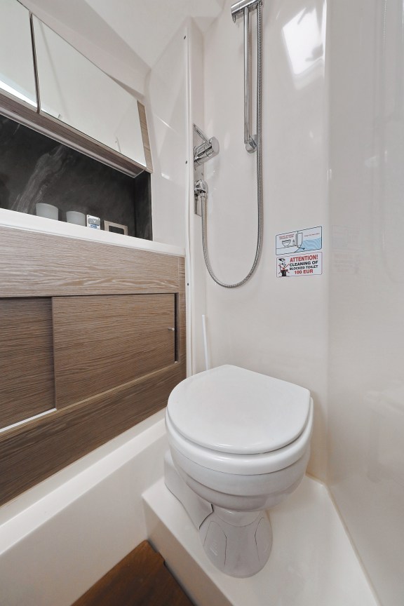 Image of Simply The Best yacht #30