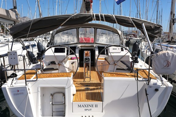 Image of Maxine II yacht #3