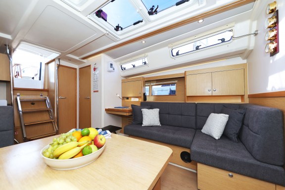 Image of Maxine II yacht #16