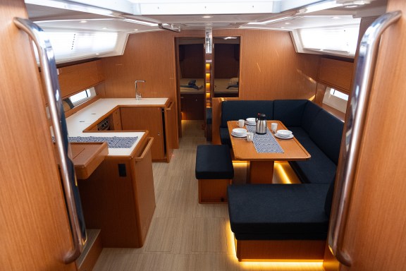 Image of Iris yacht #10