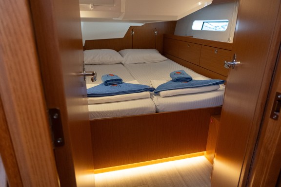 Image of Iris yacht #21