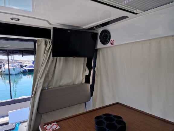 Image of Whiskey yacht #13