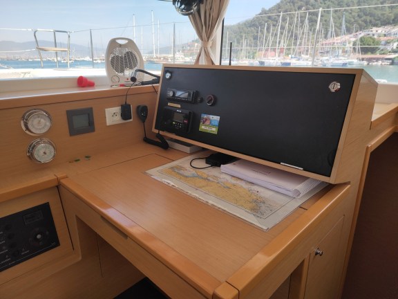 Image of Santi yacht #22