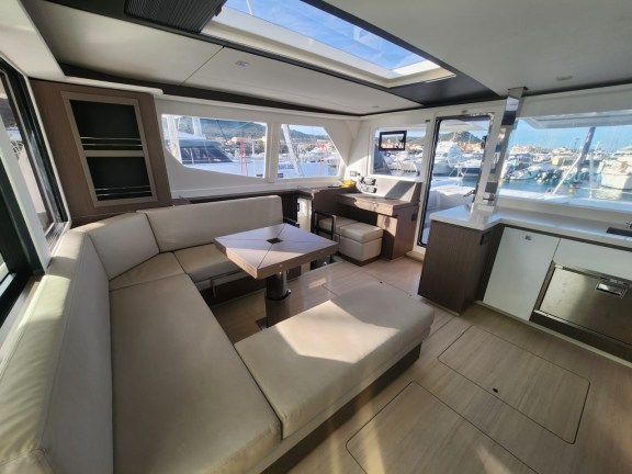 Image of Dou Reve V yacht #4