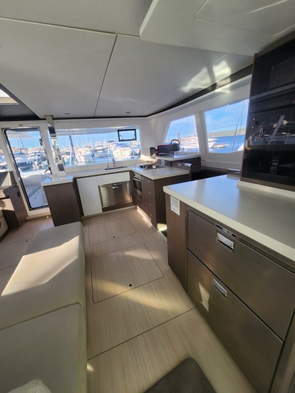 Image of Dou Reve V yacht #6