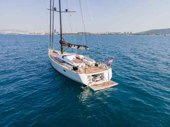 Image of Bubbles yacht #4