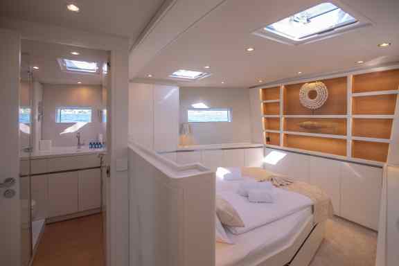 Image of Bubbles yacht #15