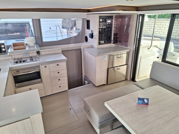 Image of Prince Laurence yacht #3