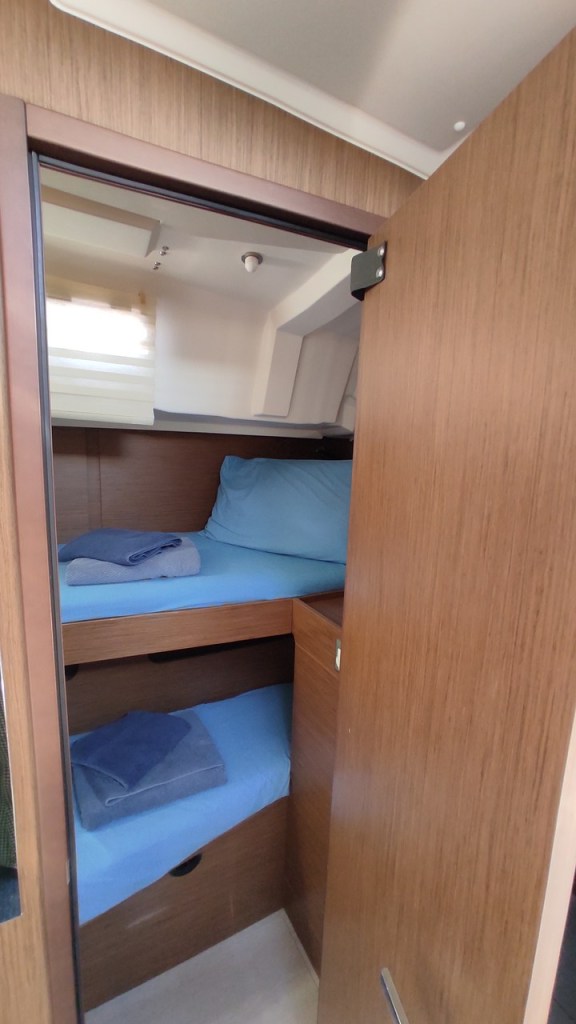 Image of Namaka yacht #15