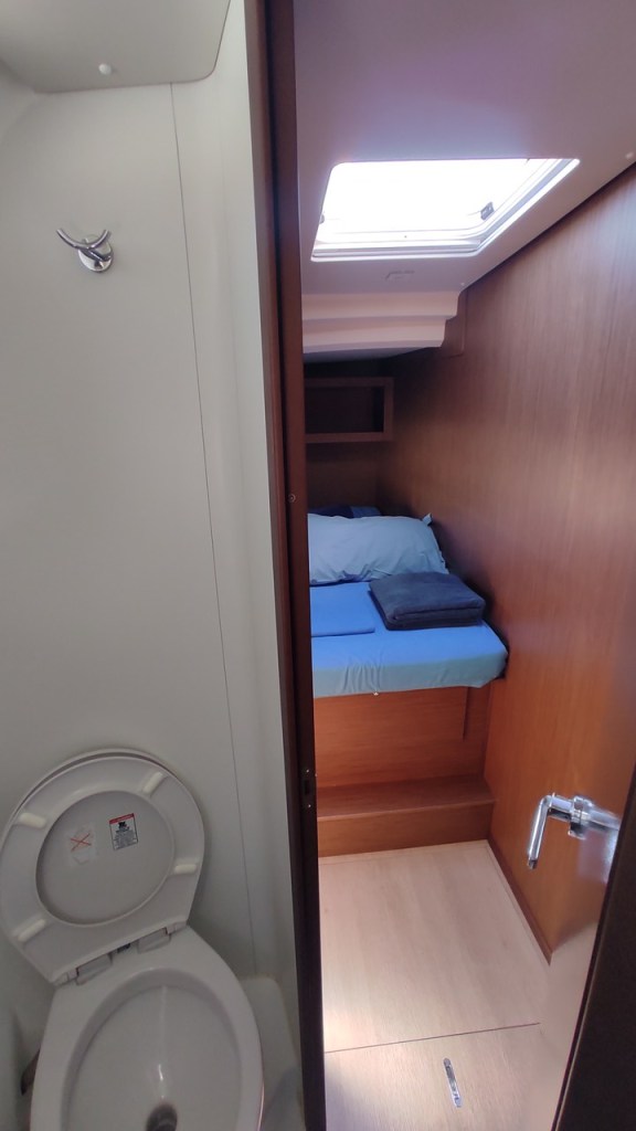 Image of Namaka yacht #16