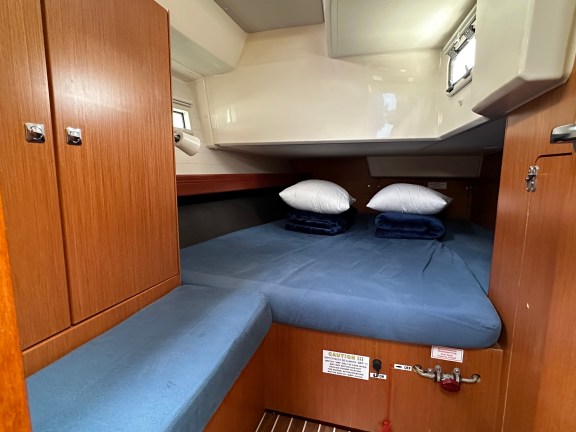 Image of Yvonne yacht #12