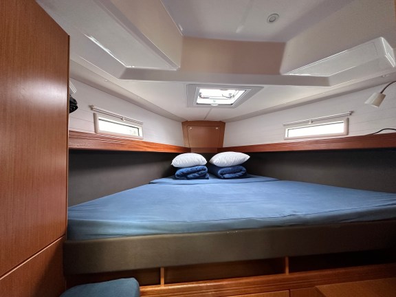 Image of Yvonne yacht #13