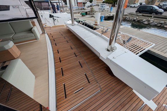 Image of Mar-A-Vela yacht #56