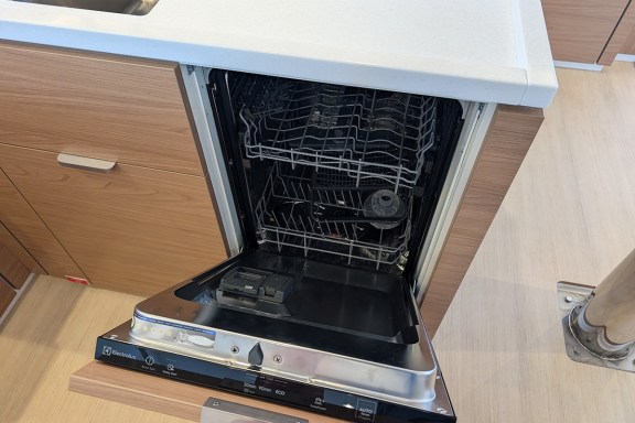 Image of Mar-A-Vela yacht #68