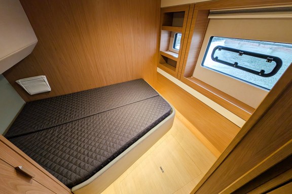 Image of Mar-A-Vela yacht #77