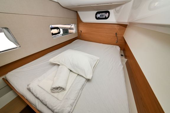 Image of Rose Sunset V yacht #26