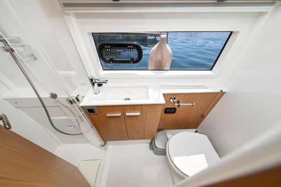 Image of Rose Sunset V yacht #31