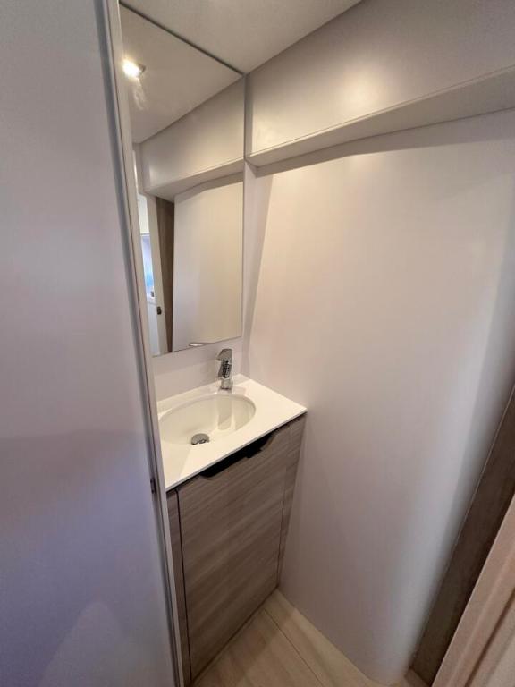 Image of JaRosa yacht #10