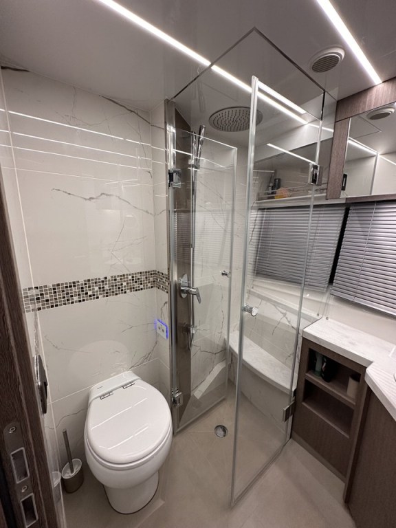 Image of Paradise yacht #26