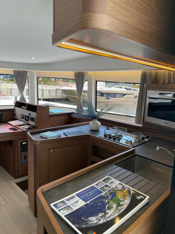 Image of Jutka yacht #9