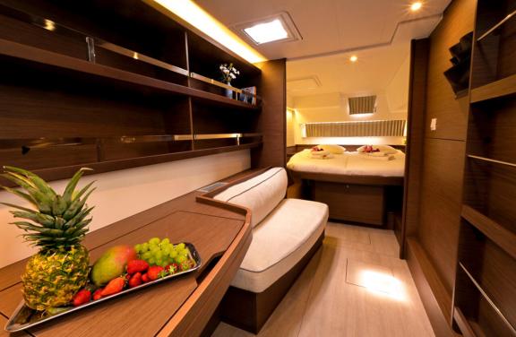 Image of Jutka yacht #10