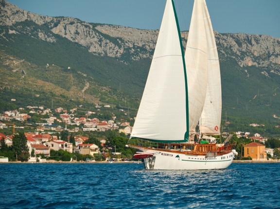 Image of Queen of Adriatic yacht #5