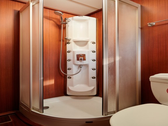 Image of Queen of Adriatic yacht #25