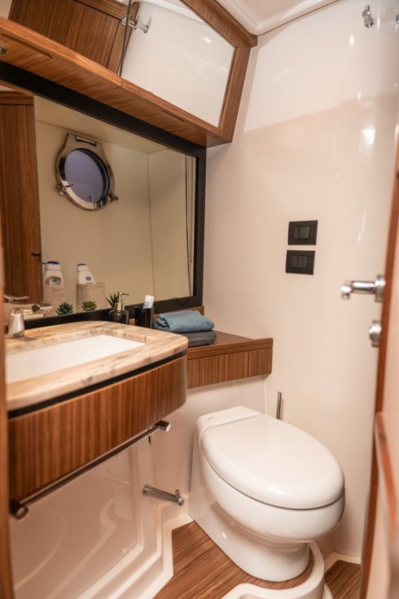 Image of Ciù Ciù yacht #34