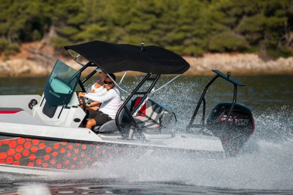 Image of Delta yacht #9